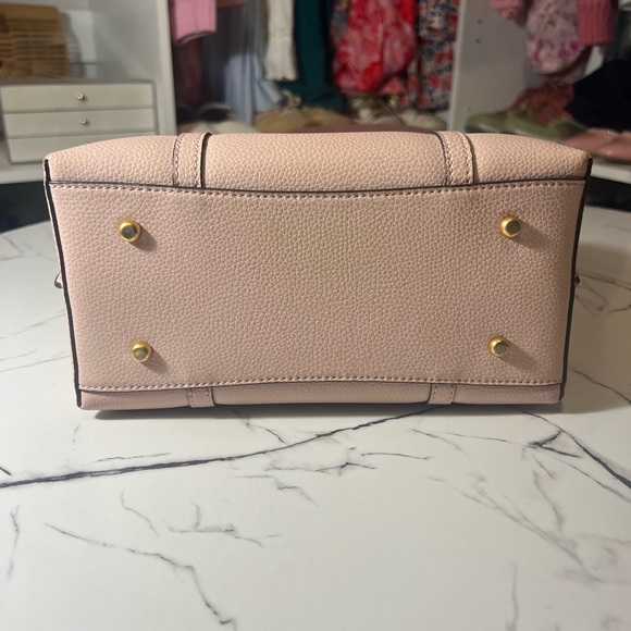 COPY - Light pink Tory Burch purse - Picture 3 of 10